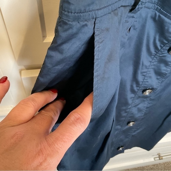 Burberry navy blue button down skirt with pockets! - Picture 6 of 9